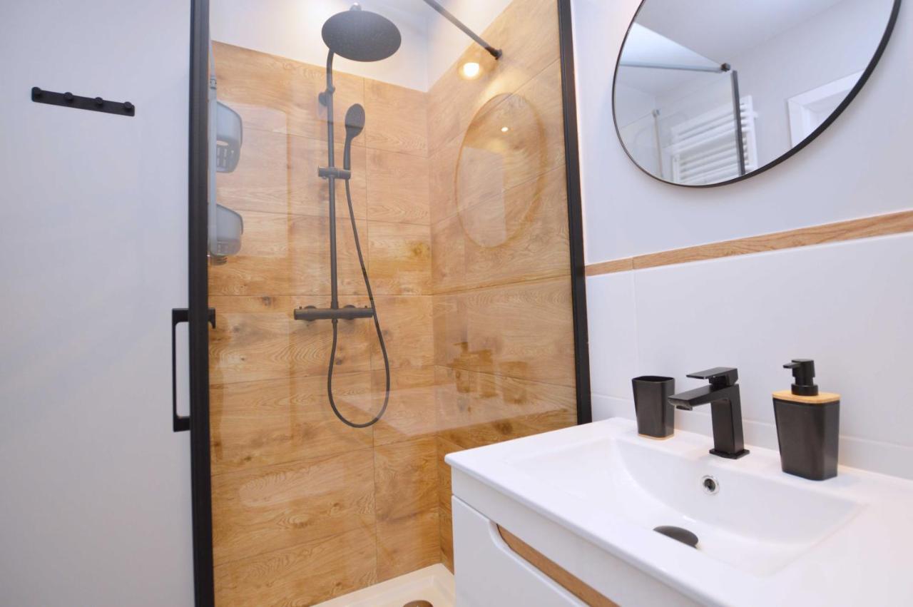 Nowoczesne Apartamenty 3City W Gdansku Z Parkingiem By Noclegi Renters Exteriér fotografie